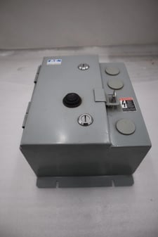 NEW EATON CUTLER-HAMMER ECN0508AAA ENCLOSED MOTOR STARTER STOCK H159