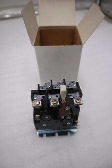 New open box Cutler-Hammer hammer aa13a thermal overload relay stock g423a