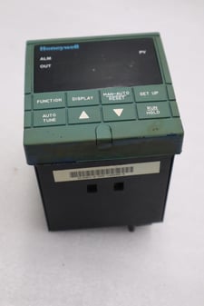 HONEYWELL DC20EH-0-000-1000B0-0 UNIVERSAL CONTROLLER STOCK K-380-D