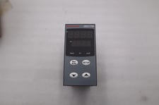 HONEYWELL UDC170 211101000 / DC1702-1-1-1-0-1-0-0-0 TEMPERATURE CONTROL UDC1700