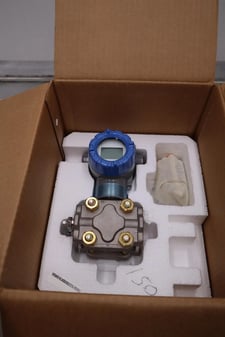 NEW Honeywell STD820-L1HC4AS-1-A-ADE-11S-A-20A0-00-000 Transmitter STOCK 2525-A