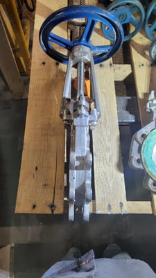 Fnw valve co, size: 4, body: cf8m 4" manual valve stock pf - 200