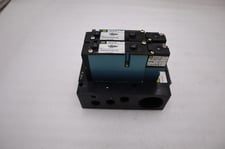 MAC VALVES (2) 92B-AAA-000-DM-DDAP-1DM W/ 92B-000-CJA MANIFOLD BASE STOCK H1302