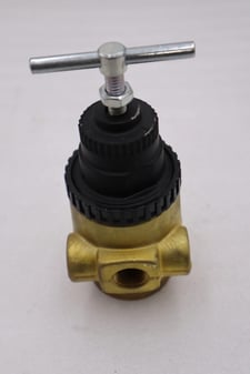 NORGREN R43-301-NNLA / R43301NNLA BRASS VALVE NEW (EIGHT AVAILABLE) STOCK H963