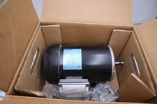 New in box weg 00118et3e56-s motor b/n 2635979 stock h1026