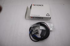 New In Box KEYENCE PZ-61 Photoelectric Sensor STOCK H301A