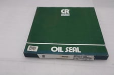 402754 cr seals chicago rawhide oil seal new in box (4 available) stock 5558a