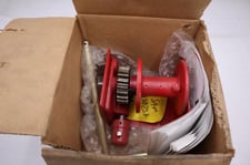 New thern incorporation model 465 worm gear hand winch stock h429