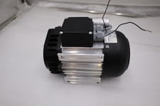 New thomas vte 3 art no 25130111 / ser 30245024 vacuum pump stock h1580