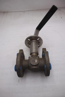 Tbv cf3mj2655 flanged ball valve stock #4701