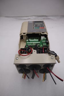 YASKAWA ELECTRIC CIMR-AU4A0004FAA / CIMRAU4A0004FAA REV E VFD DRIVE STOCK 4311