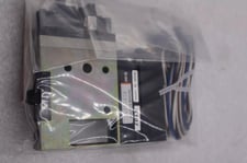Smc nzm133ht-k5l0z-e55cl vacuum ejector w/ valve and switch #l-389-a