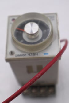 OMRON H3BH-8 TIMER 24 VAC 5A 250VAC 50/60HZ STOCK #K-3628