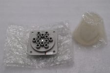 NEW OPEN BOX SMC DMK12S-04-C1 Multi-Connector STOCK B-1598