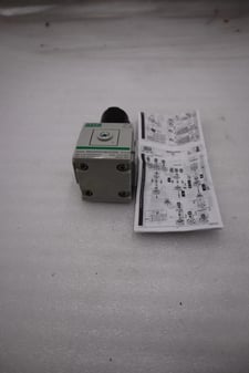 New asco 8652ar004n102g0 / 8652ar004n102g0 pressure regulator stock h1150a