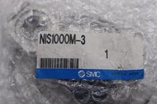 NEW OPEN BOX Smc Nis1000m-3 Pressure Switch STOCK K-2560