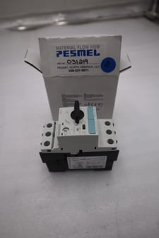 NEW OPEN BOX 3RV1021-4CA10 SIEMENS Circuit Breaker STOCK G533A
