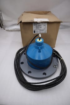 SIEMENS MILLTRONICS Echomax XPS-30 Ultrasonic Transducer NEW WITH BOX STOCK H815