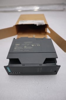 NEW IN BOX Siemens 6ES7 153-1AA03-0XB0 Simatic S7 ET 200M STOCK H23A