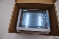 NEW SIEMENS Simatic 6AV2 124-0GC01-0AX0 HMI Comfort Panel STOCK H263