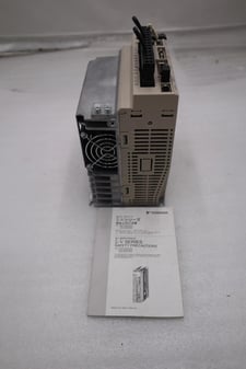 Yaskawa Electric #SGDV-5R4D11A002000 servo drive new in box stock h134
