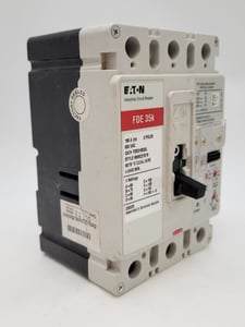 160 Amps, Eaton FDE316032L, Feed-Thru Circuit Breaker, 600 Volts, 3P, 3PH, Type FDE-35K, Red, unused