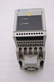 Allen-Bradley bradley 160-ba03nps1 ac 1hp 380-460v-ac 0-240hz drive stock h651a