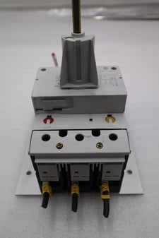 Moeller NZM7-40N 40 Amp 480V 50/60HZ Circuit Breaker STOCK 5332