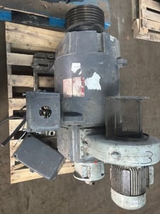 125 HP 2500/2700 RPM General Electric, Frame 368AY, shunt wound, DPBV, 500 VA, 300 VF