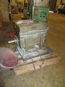 Schenck Process AccuRate #MC-1G-1A, Gravimetric Feeder w/Control Panel, 2.5" O.D. Auger Screw, 2006