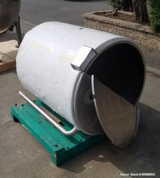 115 gallon Stainless Steel Vertical Insulated Tank, Hinged Cover, 3-Leg Mount, 30" diameter x 38" straight