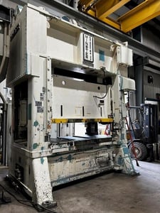 200 Ton, Minster #E2-200-84x48, straight side double crank, 8" stroke, 24.5" Shut Height, 90 SPM, 48"