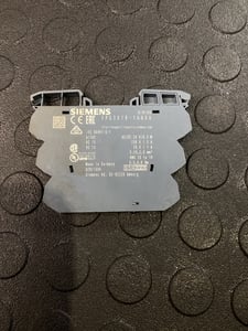Siemens 3rq3018-1ab00 sirius coupling relay 24v ac/dc used