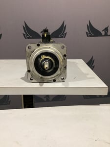 Fanuc a06b-0163-b175 ac servo motor 1.8 kw 3000rpm tpr brk used