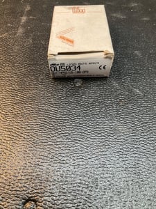 Ifm ou5034 photoelectric sensor diffuse reflection pnp m12 1055vdc new