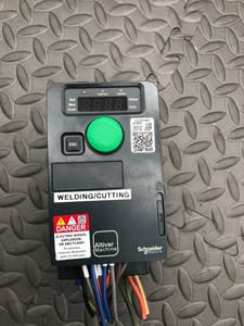 SCHNEIDER ELECTRIC ATV320U04M3C Altivar 0.5 HP AC Drive USED