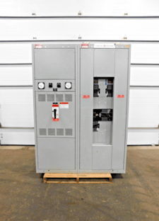 1600 Amps, General Electric #TPR5616 AV-Line, switchboard with breakers, 120/208 Volts