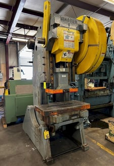 60 Ton, Minster #6, single crank OBI flywheel press, 2.5" stroke, 13" Shut Height, 20" X38"bed, 160 SPM, air