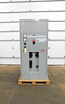 1200 Amps, General Electric #AV-Line, switchboard with breakers, 120/208 Volts