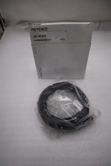 NEW OPEN BOX Keyence OP-87354 Standard control cable STOCK H865A