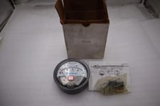 NEW Dwyer Magnehelic 190943-00 Flex Kleen Pressure Gauge 0-15" H2O #H829A