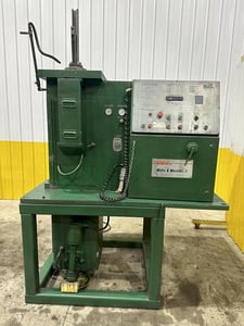 2" x 24" Mitts & Merrill #K2024, hydraulic keyseater, 1996