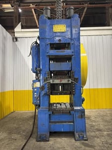 600 Ton, Minster #90-600, knuckle joint press, 4.5" stroke, 19.25" Shut Height, 1/2" adj., 22" x32" bed, 20