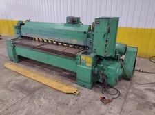 1/4" x 8' Wysong #825, mechanical power squaring shear, 14 holddowns, 36" front operated power back gauge, 55