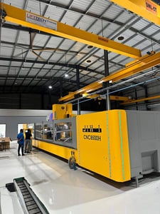 Machinery Works #VMC10.5, 394" X, 23.6" Y, 19.7" Z, 10/15 kw, BBT-40, 20 automatic tool changer, 3.152"