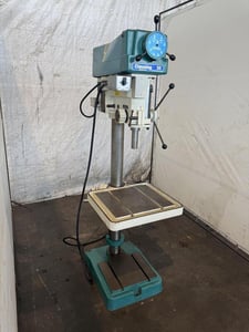 Clausing #20-2276, drill press, #3MT, 6.5" spindle travel, 4" column diameter, 22" x 19.5" adj table surface