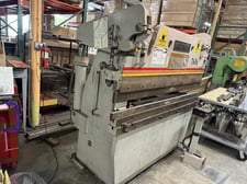 60 Ton, Accurpress #7606, hydraulic press brake, 6' overall, 52" between housing, 8" stroke, 8" throat, 14"