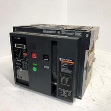 800 Amps, Merlin Gerin, Masterpact MP08 H1, LSI circuit breaker with 600 amp plug