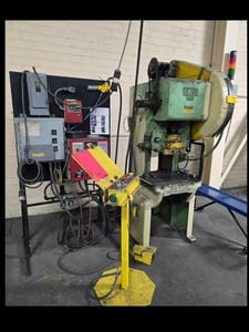 22 Ton, Bliss #C-22, OBI press, 2.5" stroke, 9.25" Shut Height, 2.25"adj., 23.5"x14.5"bed, Wintress Control