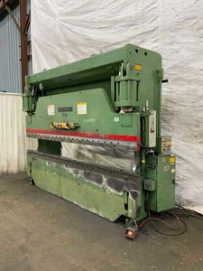135 Ton, Cincinnati #135CBx10, hydraulic press brake, 12' overall, 126" between housing, 8" stroke, 20 HP